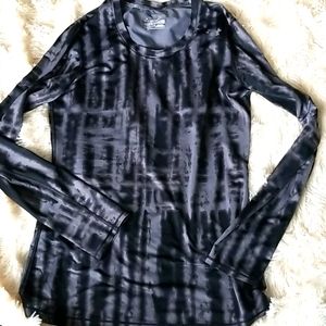 UNDER ARMOUR FITTED COUPE AJUSTEE TOP